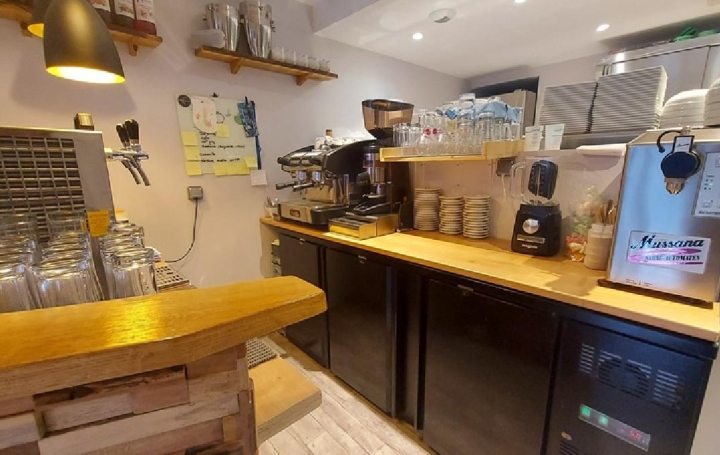 Local commercial VAUJANY (38114)  62 m2 85 000 € 