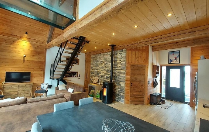 Maison OZ (38114)  140 m2 492 000 € 