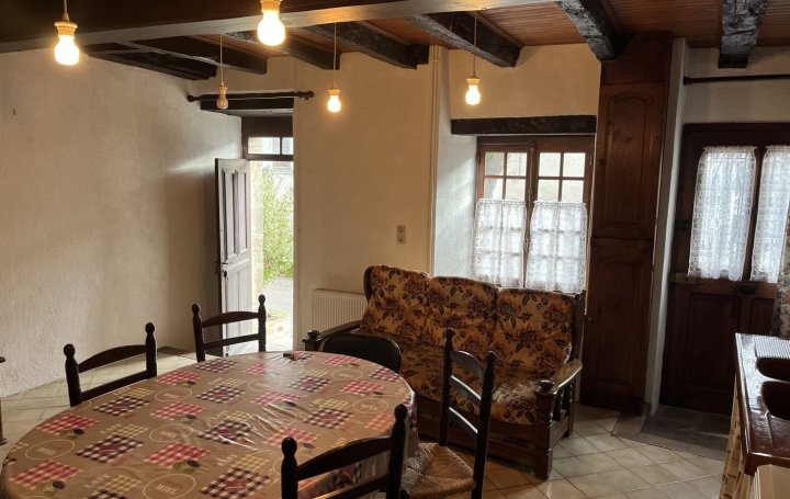 Maison BLESLE (43450)  105 m2 75 000 € 