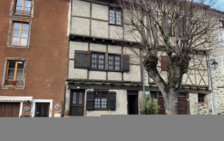 Maison BLESLE (43450)  105 m2 75 000 € 