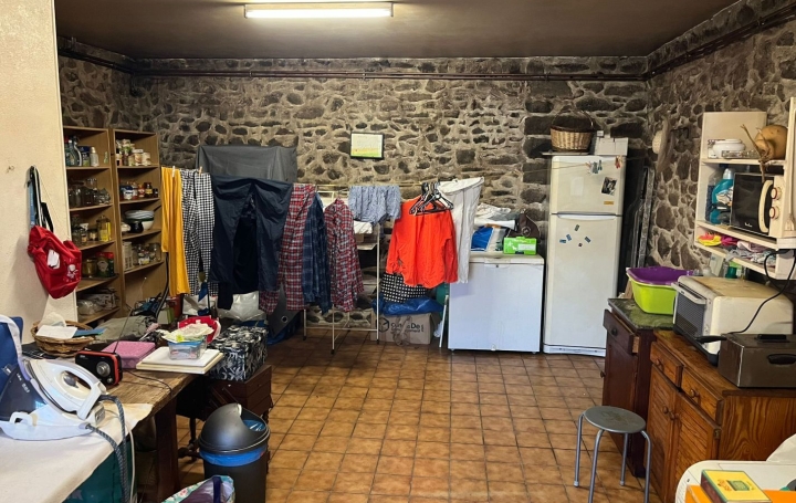 Maison BLESLE (43450)  108 m2 162 000 € 