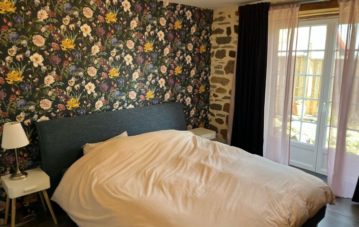 Maison LAURIE (15500)  173 m2 219 500 € 