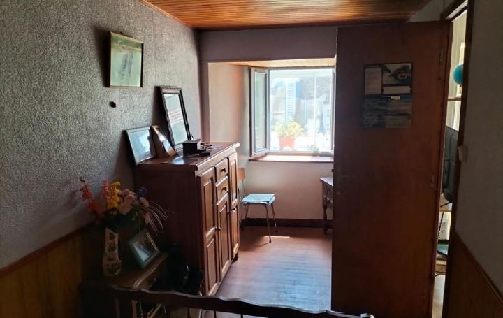 Maison VALUEJOLS (15300)  73 m2 57 000 € 