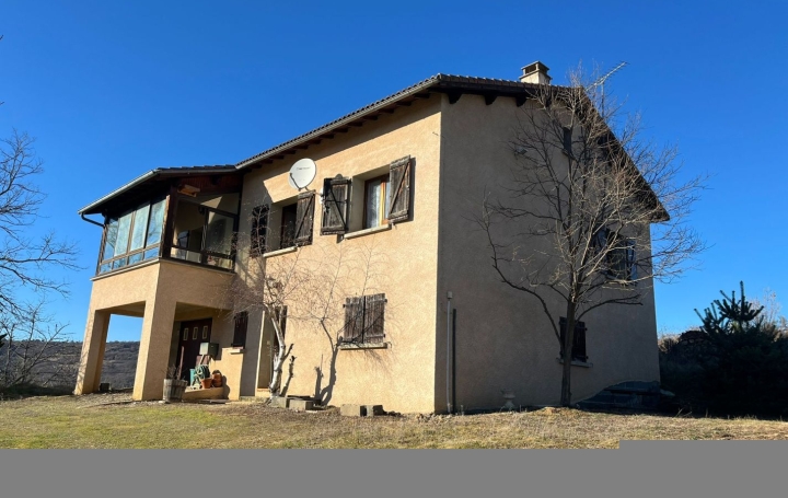 Maison BLESLE (43450)  91 m2 152 500 € 