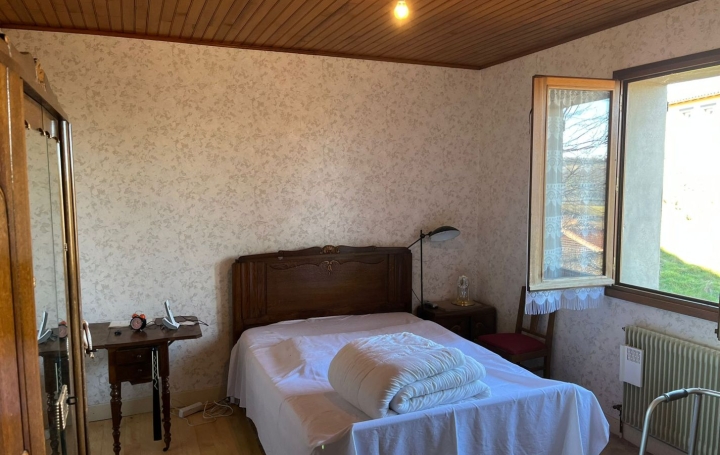 Maison BLESLE (43450)  91 m2 152 500 € 