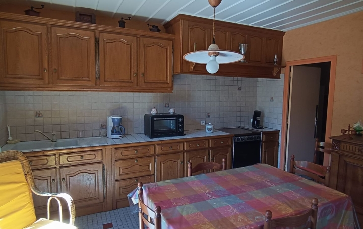 Maison PEYRUSSE (15170)  155 m2 95 500 € 