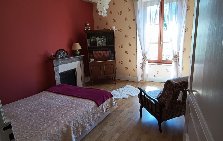 Maison PEYRUSSE (15170)  155 m2 95 500 € 