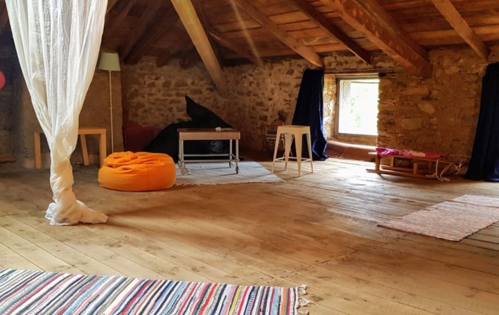 Maison AURIAC-L'EGLISE (15500)  102 m2 85 600 € 