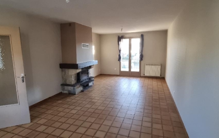 Maison PONT-SUR-YONNE (89140)  80 m2 810 € 