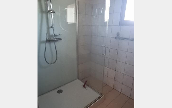 Maison PONT-SUR-YONNE (89140)  80 m2 810 € 