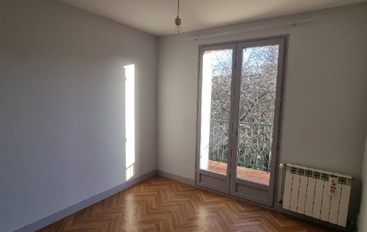 Maison PONT-SUR-YONNE (89140)  80 m2 810 € 