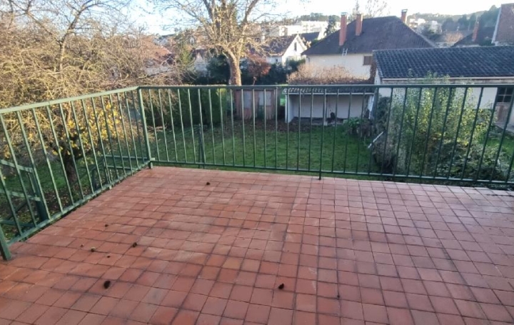 Maison PONT-SUR-YONNE (89140)  80 m2 810 € 