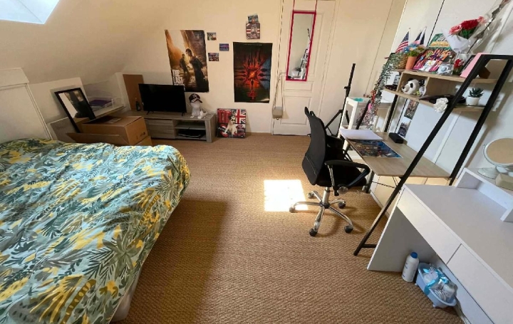 Maison SAINT-SEROTIN (89140)  95 m2 805 € 