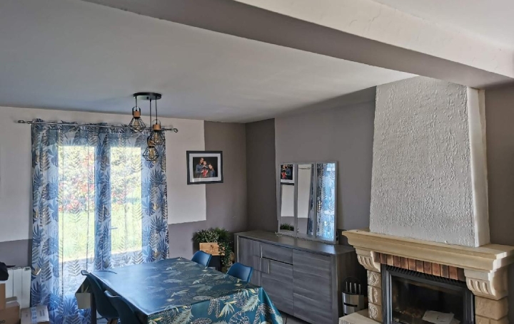 Maison SAINT-SEROTIN (89140)  95 m2 805 € 