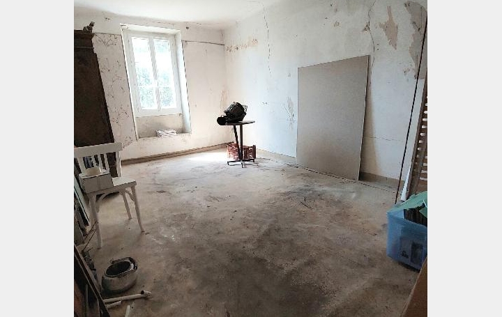 Maison GISY-LES-NOBLES (89140)  91 m2 108 000 € 