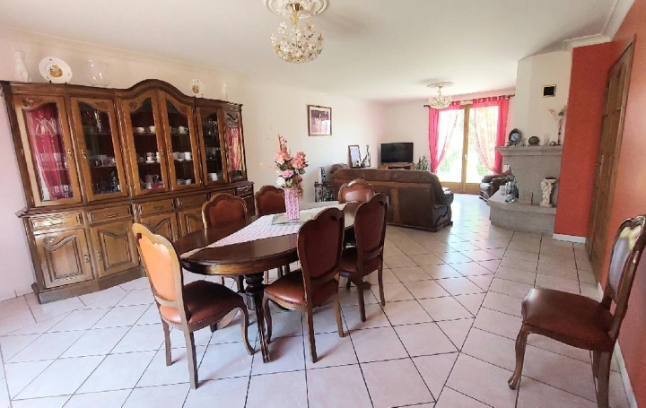 Maison CHAMPIGNY (89340)  145 m2 413 000 € 