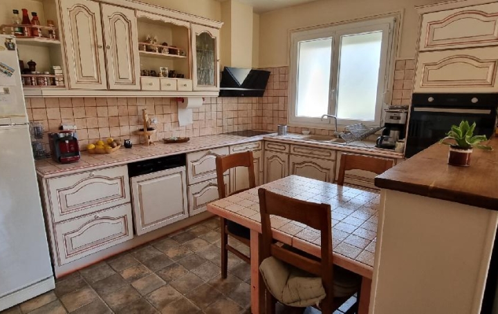 Maison SAINT-SEROTIN (89140)  116 m2 180 000 € 