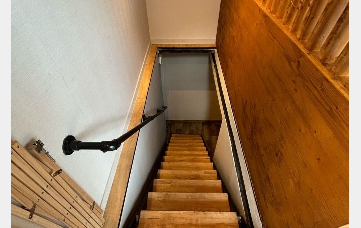 Local commercial BOULOGNE-BILLANCOURT (92100)  100 m2 5 584 € 