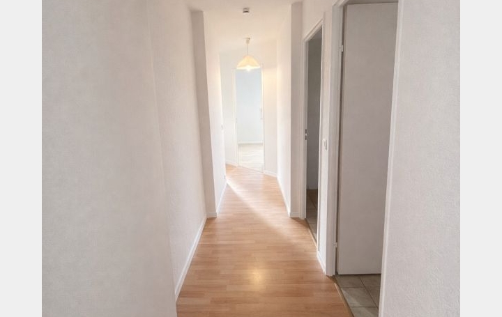 3 Pièces LIMEIL-BREVANNES (94450)  81 m2 1 300 € 