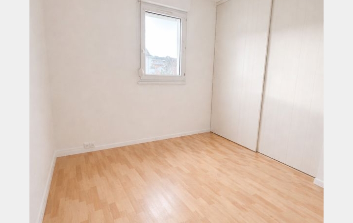 3 Pièces LIMEIL-BREVANNES (94450)  81 m2 1 300 € 