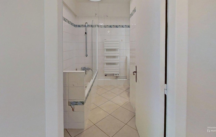 3 Pièces PARIS (75015)  65 m2 650 000 € 