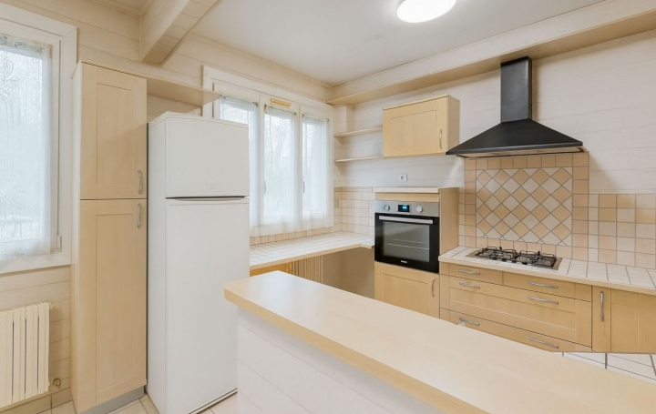 Maison CHELLES (77500)  162 m2 490 000 € 