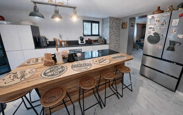 Maison CLAYE-SOUILLY (77410)  171 m2 498 000 € 