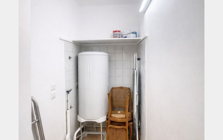 2 Pièces ROSNY-SOUS-BOIS (93110)  53 m2 220 000 € 