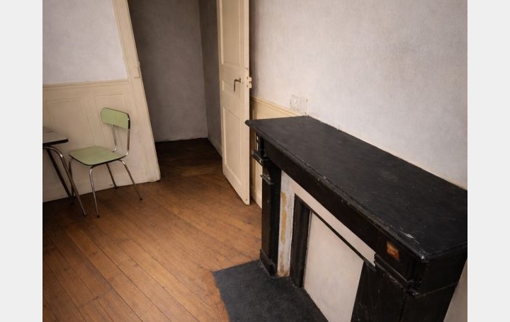 Studio PARIS (75015)  21 m2 210 000 € 