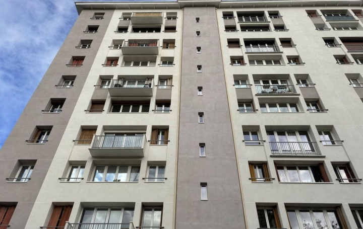 4 Pièces VITRY-SUR-SEINE (94400)  62 m2 200 000 € 