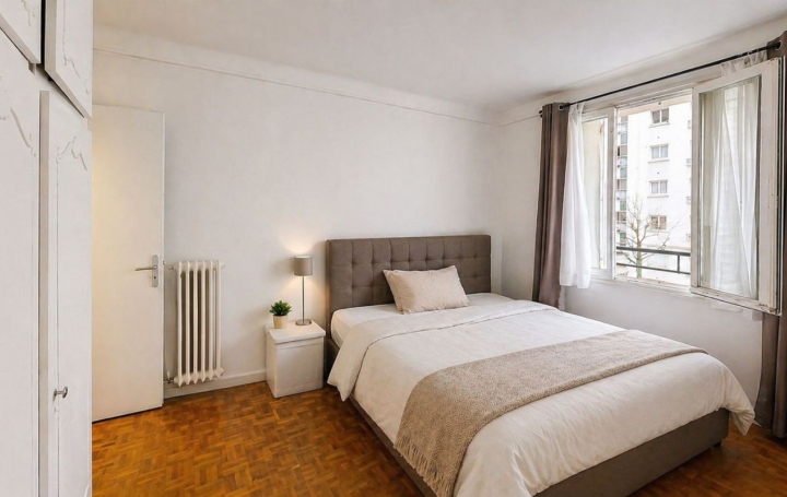 5 Pièces PARIS (75016)  100 m2 998 000 € 