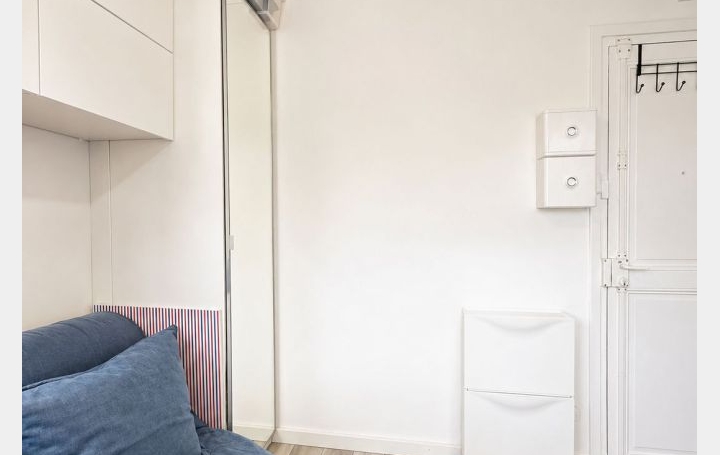Studio PARIS (75015)  10 m2 115 000 € 