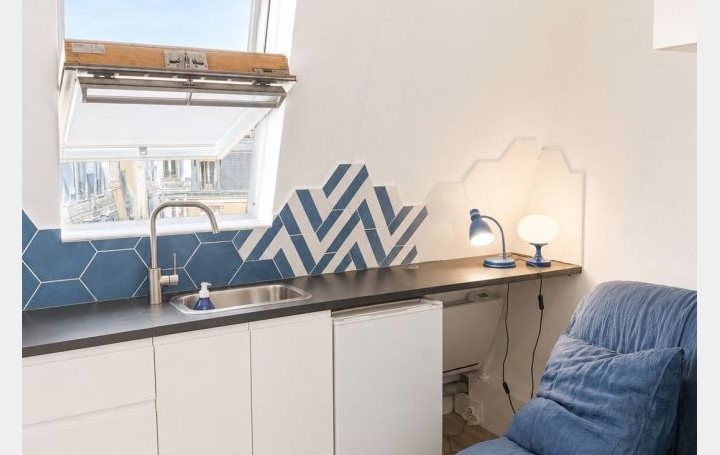 Studio PARIS (75015)  10 m2 115 000 € 