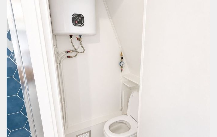 Studio PARIS (75015)  10 m2 115 000 € 