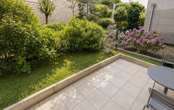 Studio PARIS (75015)  31 m2 350 000 € 