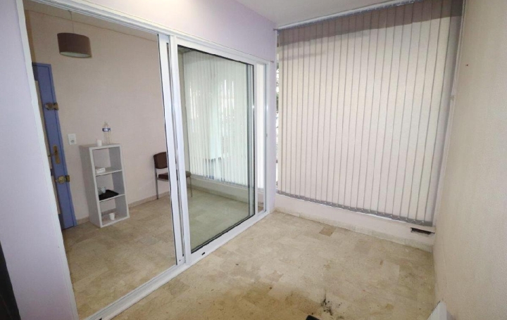 Local d'activité PERPIGNAN (66000)  174 m2 145 000 € 