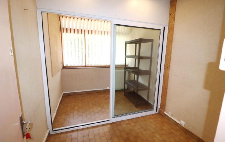 Local d'activité PERPIGNAN (66000)  174 m2 145 000 € 