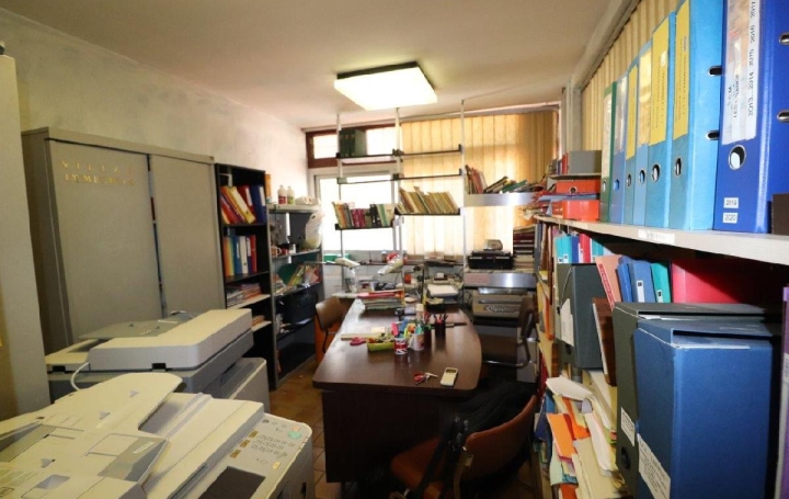 Local d'activité PERPIGNAN (66000)  174 m2 145 000 € 