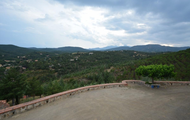 Maison THUIR (66300)  150 m2 755 000 € 