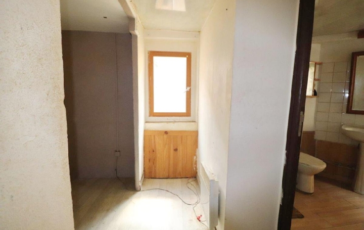 Maison de village ESTAGEL (66310)  50 m2 34 500 € 