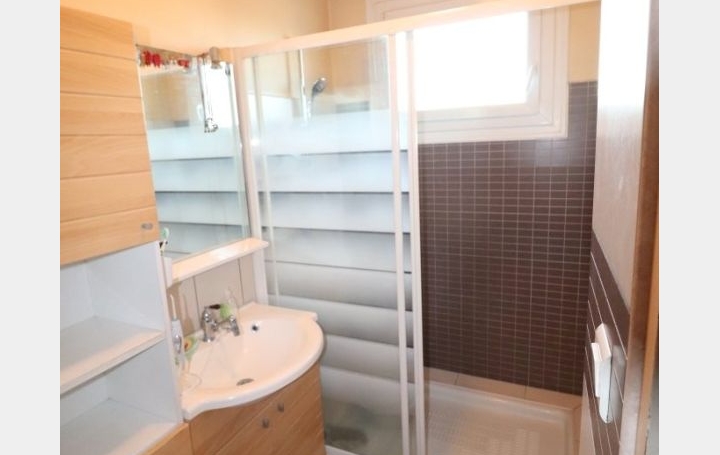 Villa NEFIACH (66170)  180 m2 349 000 € 