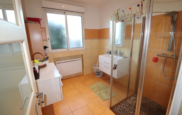 Villa MILLAS (66170)  180 m2 349 000 € 