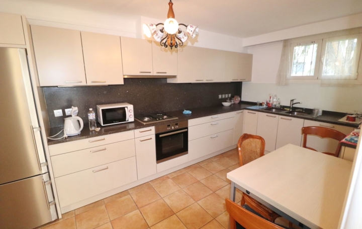 Maison PERPIGNAN (66000)  144 m2 210 000 € 