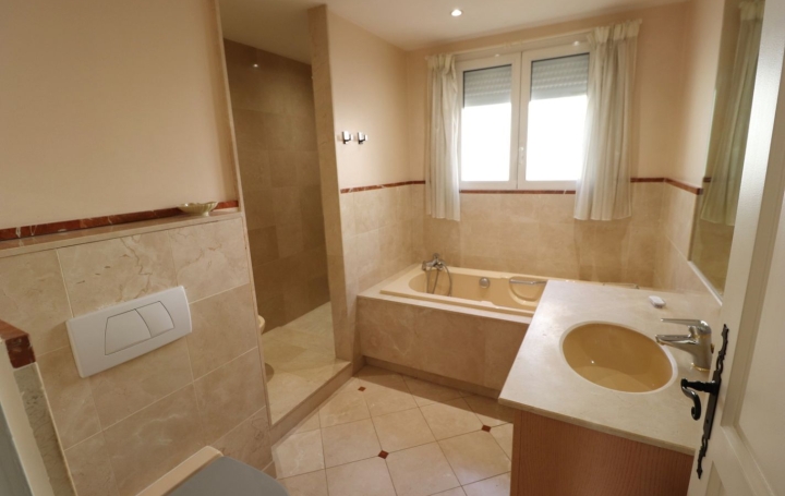 Maison PERPIGNAN (66000)  144 m2 210 000 € 