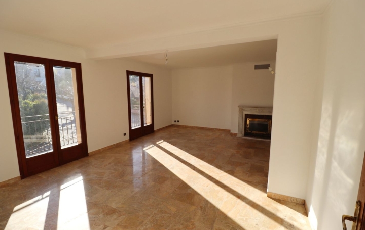 Maison PRADES (66500)  130 m2 220 000 € 