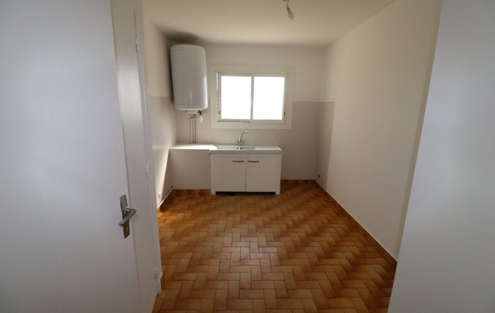 3 Pièces PERPIGNAN (66000)  62 m2 60 000 € 