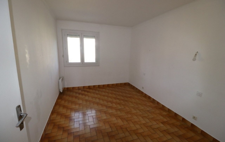 3 Pièces PERPIGNAN (66000)  62 m2 60 000 € 