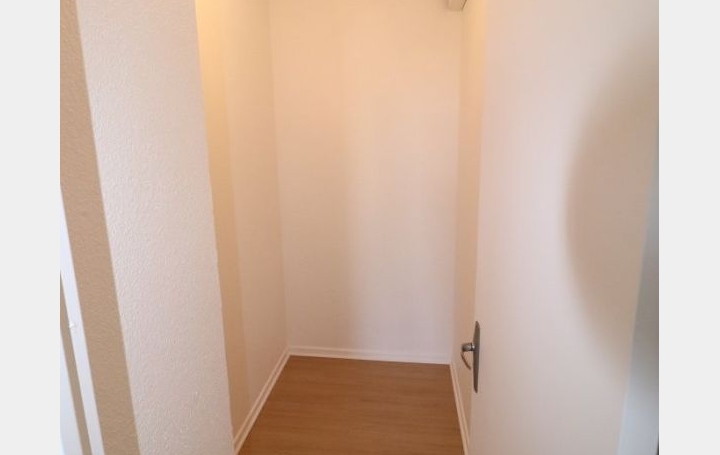 2 Pièces PERPIGNAN (66000)  32 m2 76 500 € 