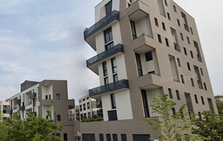 5 Pièces MONTREUIL (93100)  116 m2 556 000 € 