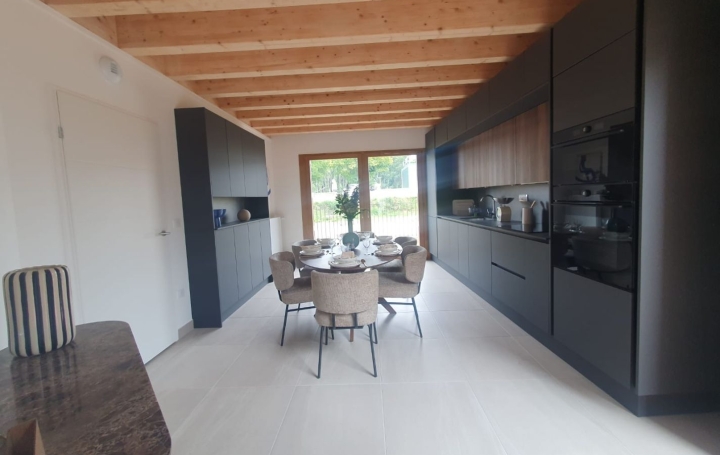 Maison VERSAILLES (78000)  127 m2 843 000 € 